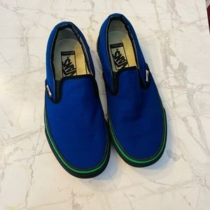 Vans - Navy blue with a lime green stripe on the sole